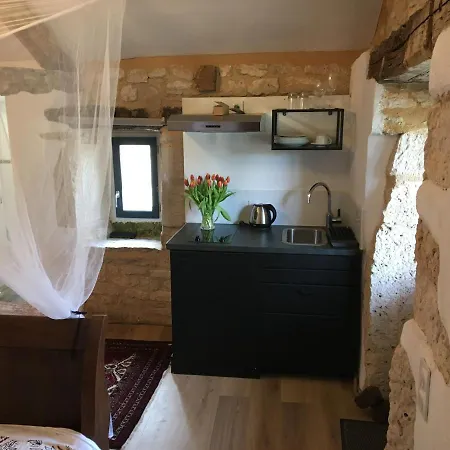 Les Gîtes Pérard Caylus Exterior foto
