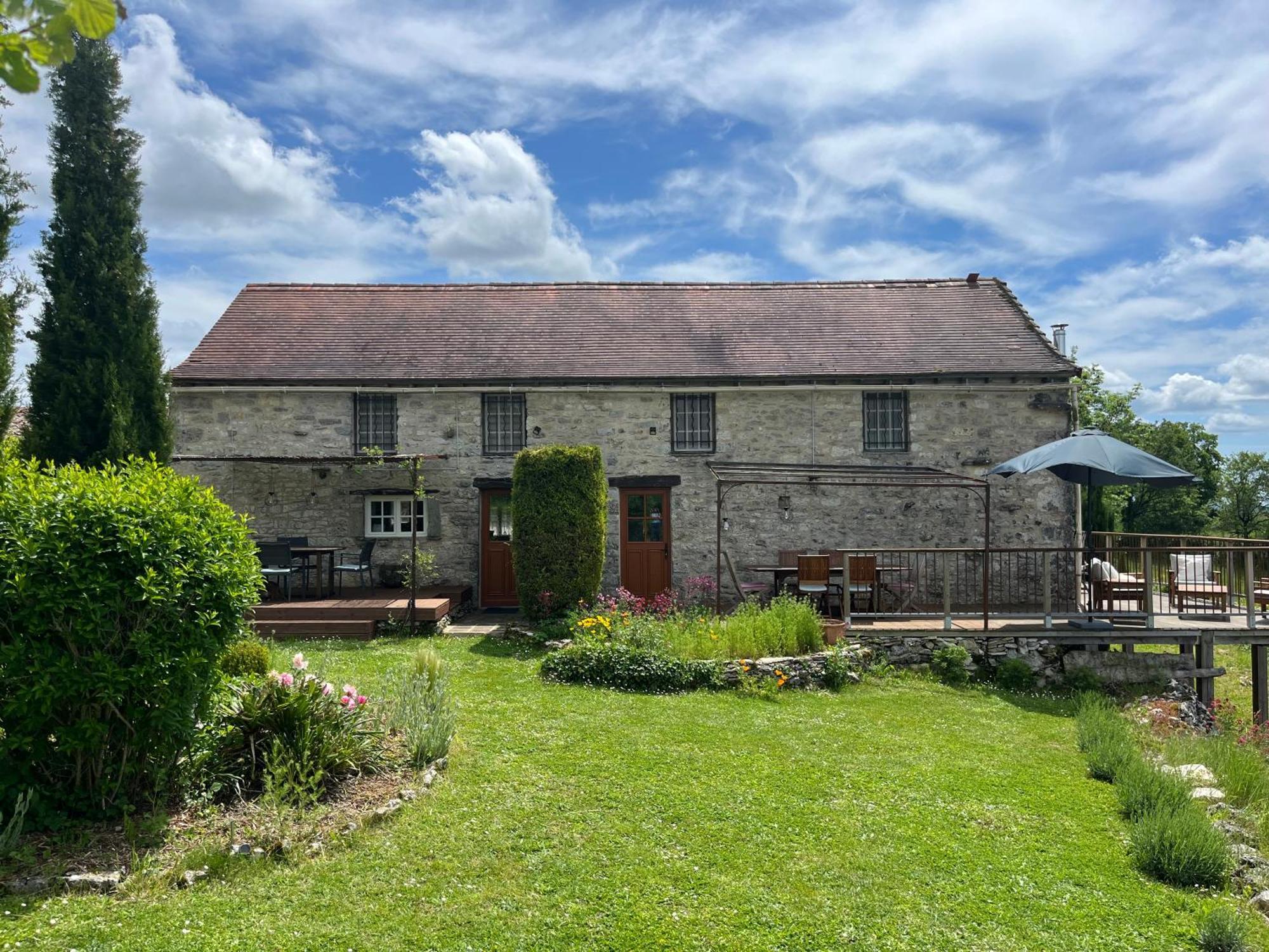 Les Perard Holiday home